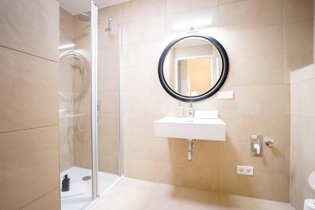 Executive Suite W/ Rooftop Pool Vienne Extérieur photo